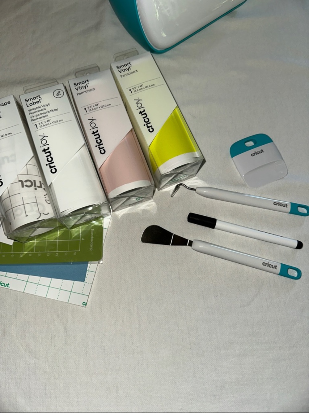Cricut Joy mini with tools and Smart Vinyl - Picture 2 of 4